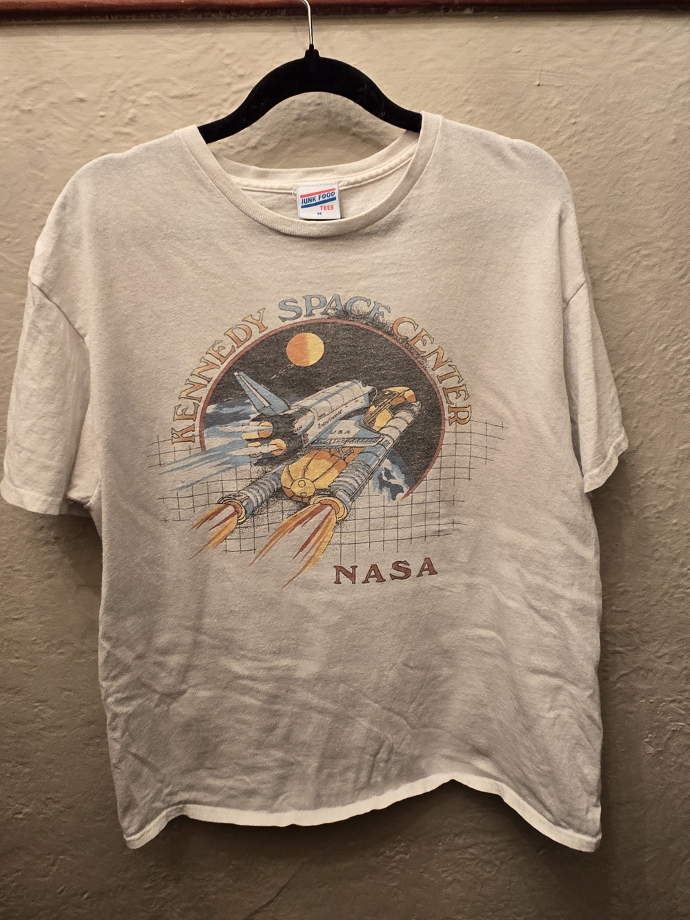 Junk Food Clothing Cream Vintage NASA Kennedy Space Center T-Shirt